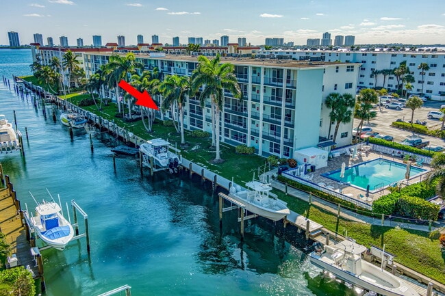 property at 109 Paradise Harbour Blvd