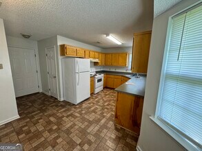 205 Silver Fox Dr in St. Marys, GA - Building Photo - Building Photo