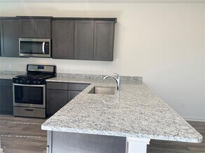 13704 Logan Pass Dr in Ponder, TX - Building Photo - Building Photo