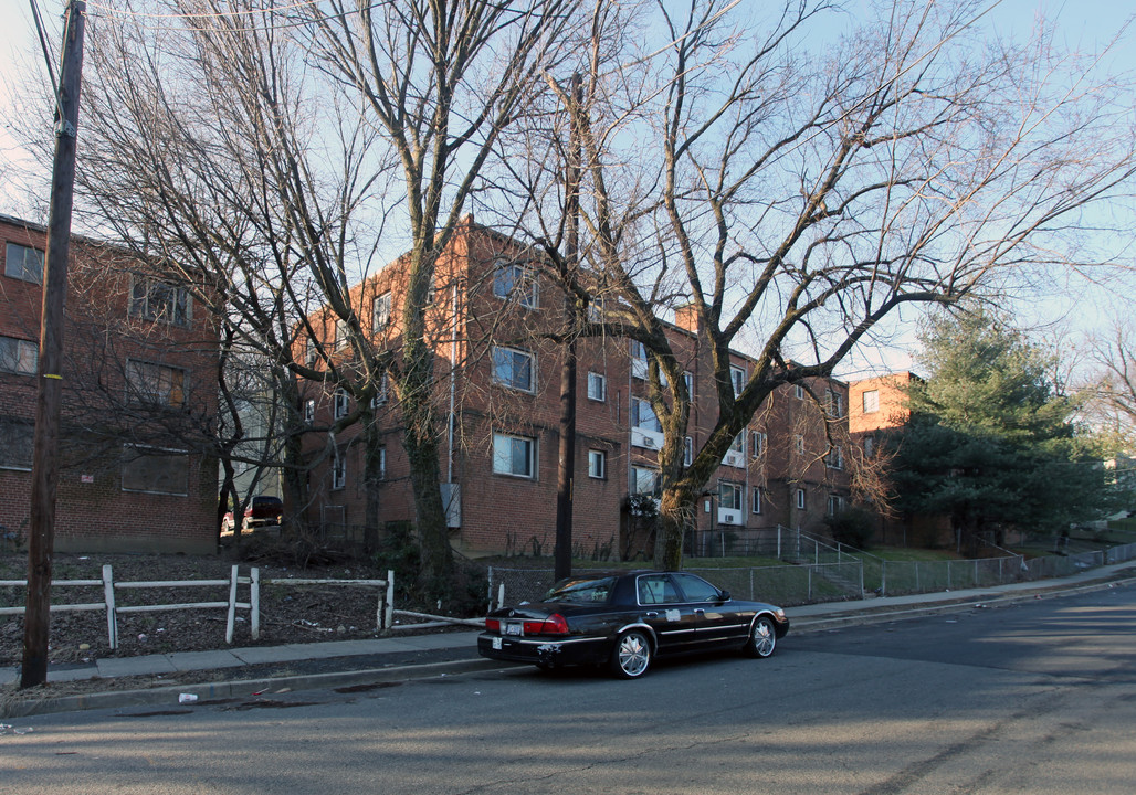 2901 Gainesville St SE in Washington, DC - Building Photo