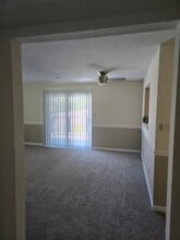15 Diego Ct, Unit B in Columbia, MO - Foto de edificio - Building Photo