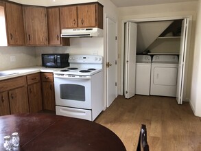 53 Plunkett St, Unit 53B in Pittsfield, MA - Building Photo - Building Photo