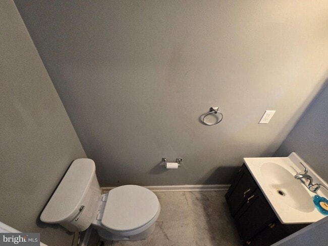 property at 2118 Cedar Barn Way