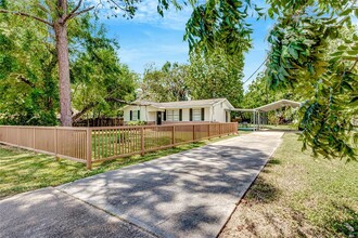 2614 Dupont St in Pasadena, TX - Building Photo - Building Photo