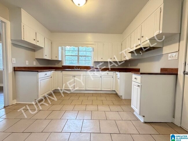 908 5 Mile Rd in Birmingham, AL - Building Photo - Building Photo