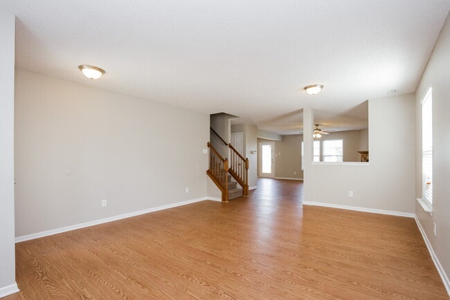 1929 Orchid Bloom Dr in Indianapolis, IN - Foto de edificio - Building Photo