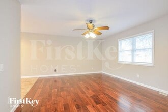 1562 Glenage Dr in Maryland Heights, MO - Building Photo - Building Photo