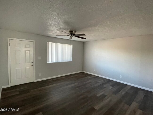 2301 N 28th St in Phoenix, AZ - Building Photo - Building Photo
