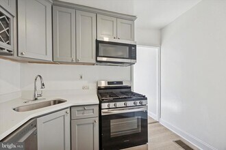 1747 W Venango St in Philadelphia, PA - Building Photo - Building Photo