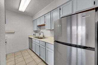 12366 W Nevada Pl in Lakewood, CO - Building Photo - Building Photo