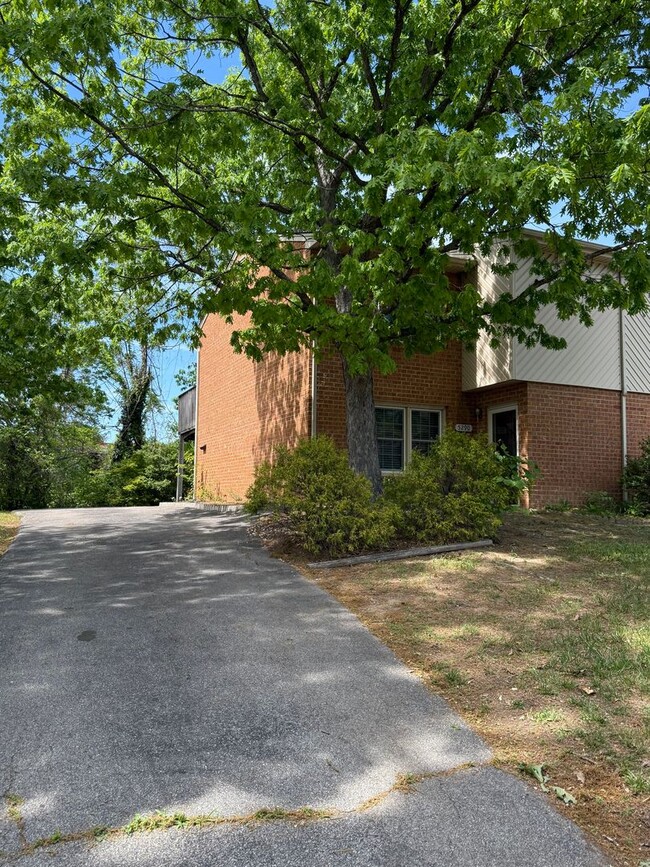 property at 5290 Century Dr