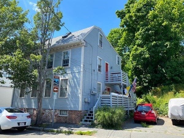 239 Washington St in Marblehead, MA - Building Photo