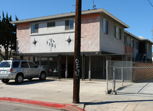 1131 Kenmore Ave in Los Angeles, CA - Building Photo - Building Photo