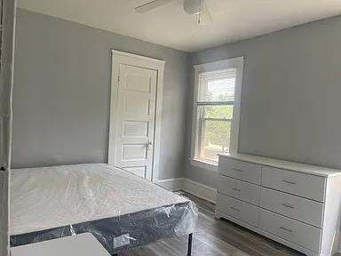 property at 9202 Edmunds Ave