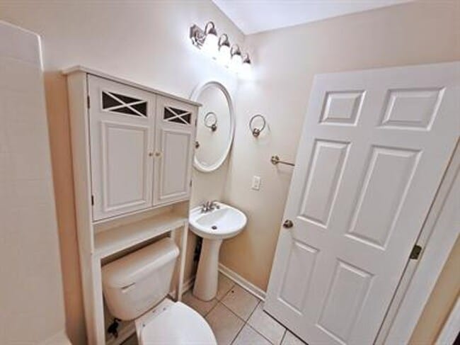 property at 610 College Park Cir