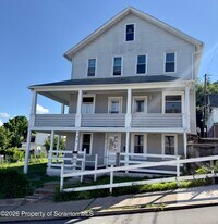 189 Nottingham St in Plymouth, PA - Building Photo
