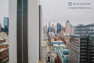 550 W 54th St in New York, NY - Building Photo - Building Photo