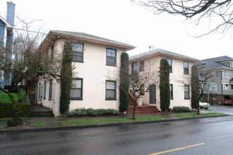 1635 NW 25th Ave in Portland, OR - Foto de edificio - Building Photo