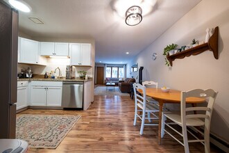 1637 Christie Pl in St. Paul, MN - Building Photo - Building Photo