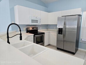 481 10th Pl in Vero Beach, FL - Building Photo - Building Photo