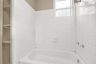 307 N Live Oak St in Houston, TX - Building Photo - Building Photo