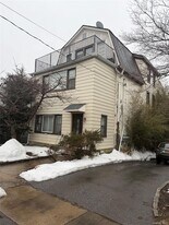 51 Parkway Rd, Unit 3 in Bronxville, NY - Building Photo