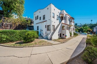 1637-1639 1/2 Micheltorena St in Los Angeles, CA - Building Photo - Building Photo