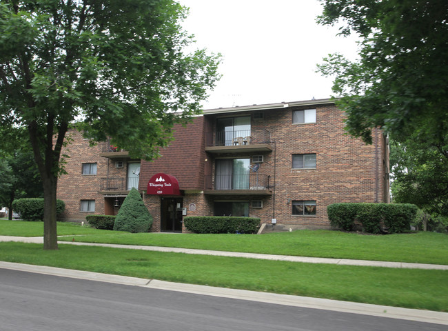 Whispering Trail Apartments in Naperville, IL - Building Photo - Building Photo