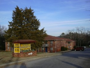 Biltmore Place Apartments in Huntsville, AL - Foto de edificio - Building Photo