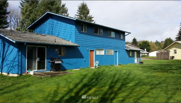 property at 2713 Wilderness Dr SE