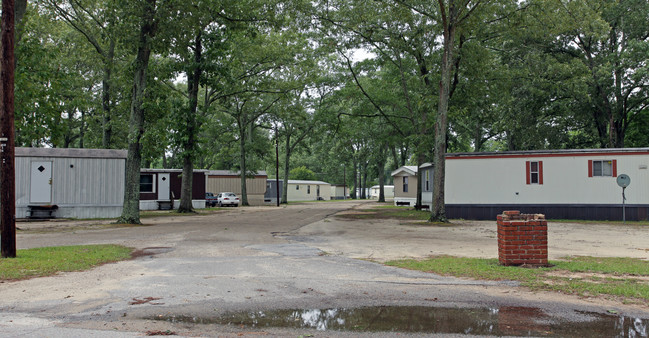 Oaklawn Mobile Home Park in Sumter, SC - Foto de edificio - Building Photo
