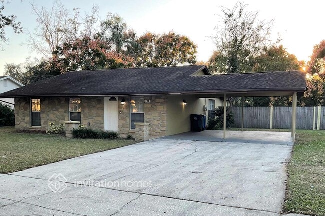 714 Valley Hill Dr in Brandon, FL - Building Photo - Building Photo