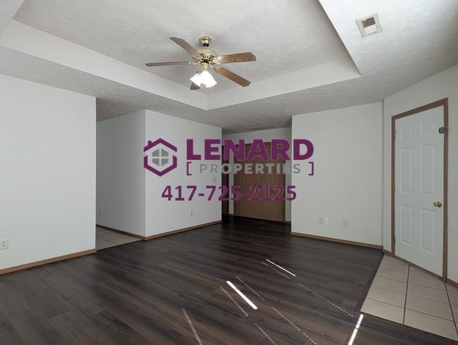 4433-4435 W La Siesta St in Springfield, MO - Building Photo - Building Photo