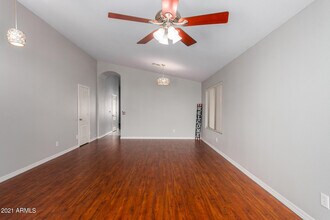 12328 W Medlock Dr in Litchfield Park, AZ - Building Photo - Building Photo
