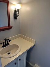 85 N Main St in East Hampton, CT - Building Photo - Building Photo