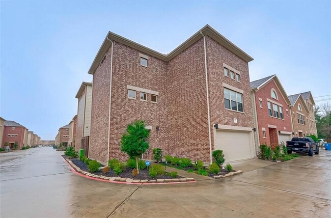 11603 Main Pine Dr in Houston, TX - Foto de edificio - Building Photo