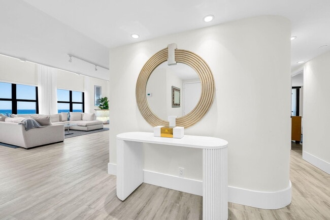 3115 S Ocean Blvd in Highland Beach, FL - Foto de edificio - Building Photo