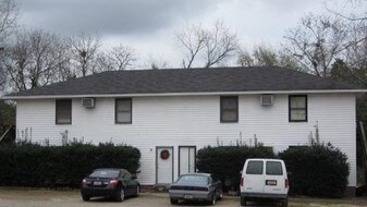 139 Calvin Ct, Unit C in West Columbia, SC - Building Photo