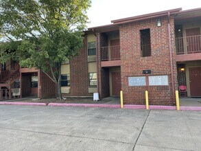 1912 SW D Ave in Lawton, OK - Building Photo - Building Photo