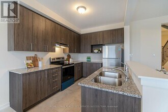 1496 Rose Way in Milton, ON - Building Photo - Building Photo