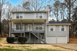 941 Hickory View Ct NW in Marietta, GA - Building Photo