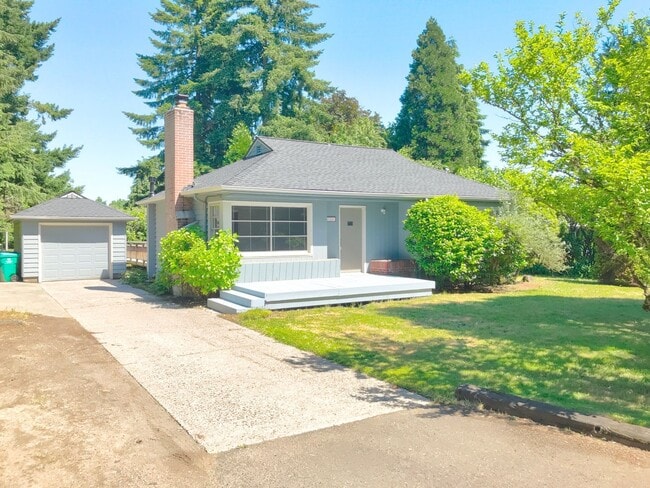 property at 11241 SE Pine Ct