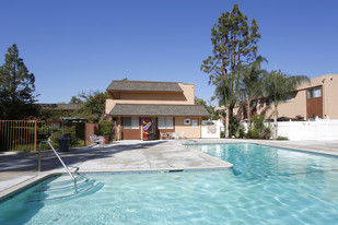 Park Hill Apartments in Riverside, CA - Building Photo