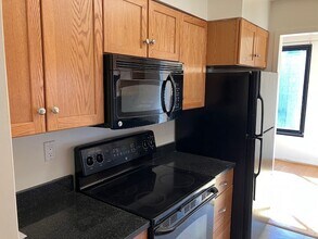 2501 Calvert St NW, Unit #705 in Washington, DC - Foto de edificio - Building Photo