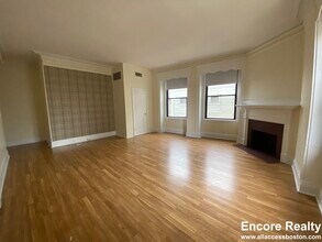 62 Boylston St, Unit 815 in Boston, MA - Building Photo - Building Photo