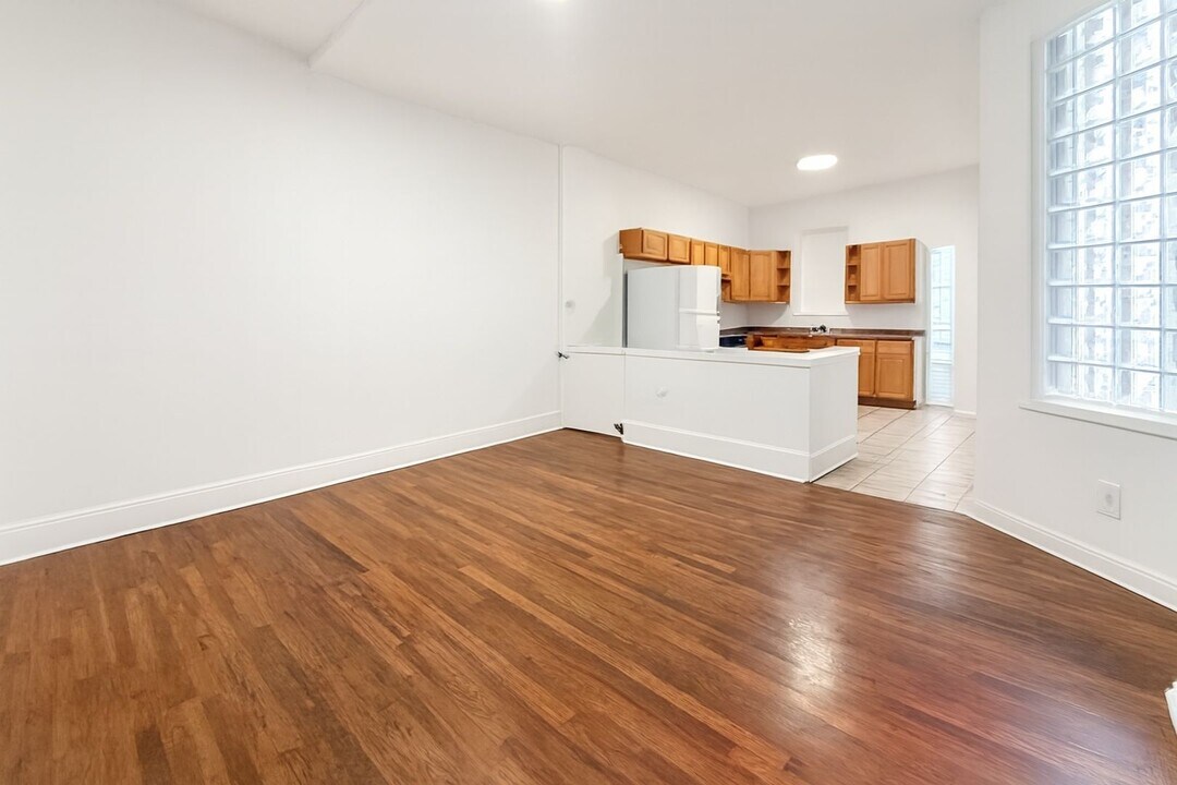 5841 Race St in Philadelphia, PA - Building Photo