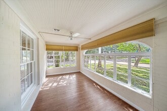 4002 Amherst St in West University Place, TX - Building Photo - Building Photo