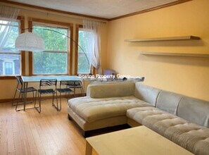 56 Sacramento St, Unit 1 in Cambridge, MA - Building Photo - Building Photo