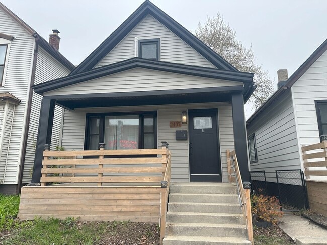 property at 2407 S Kinnickinnic Ave