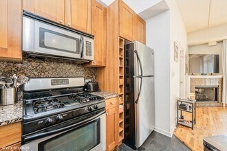 657 W Fulton St in Chicago, IL - Building Photo - Building Photo